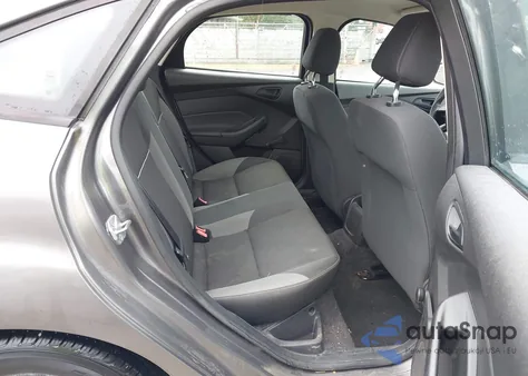 2013 Ford Focus S z USA, uszkodzony, nr VIN 1FADP3E20DL360890